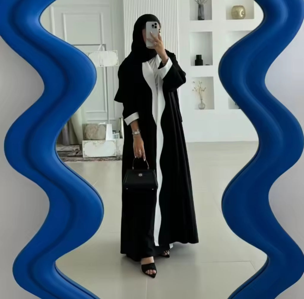 Noir Line Abaya